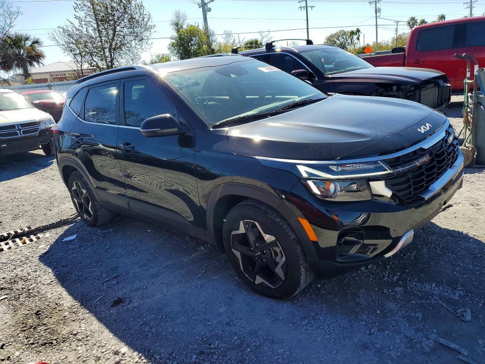 2025 KIA Seltos ex