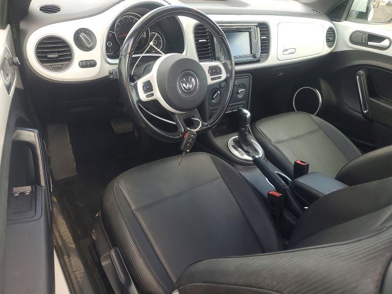 2016 Volkswagen Beetle se