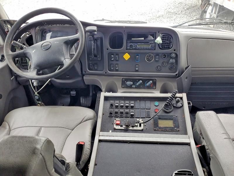 2017 Freigliner 2017 Freightliner Business Class M2 Ambulance