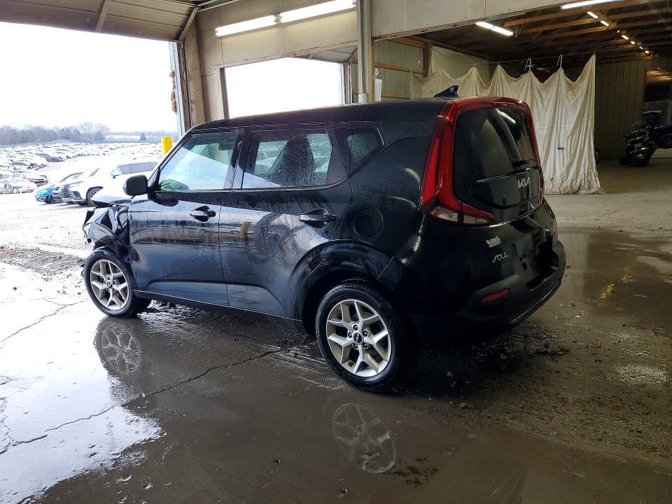 2022 KIA Soul lx