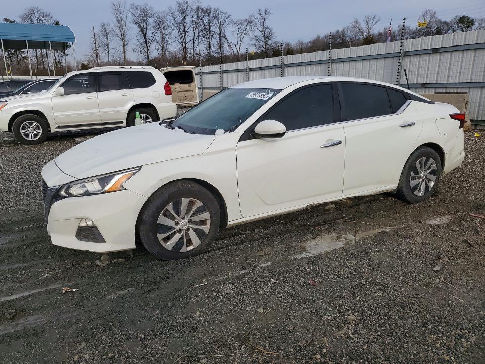 2020 Nissan Altima s
