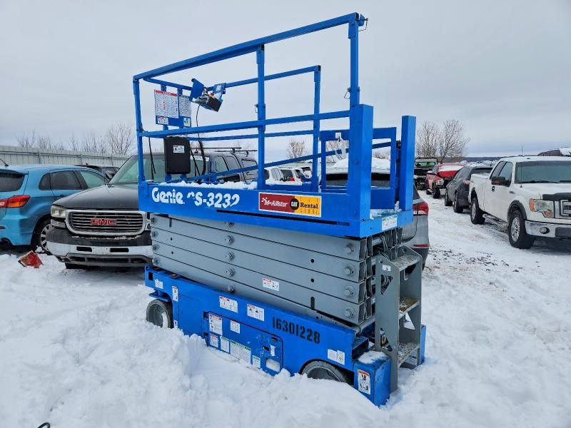 2016 Generac Lift-Scissor Lift