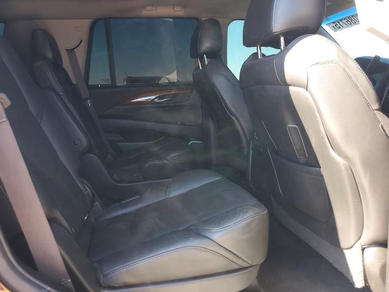 2016 Cadillac Escalade Luxury