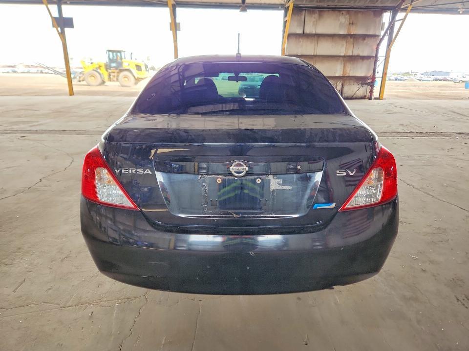 2012 Niss Versa 1.6 s