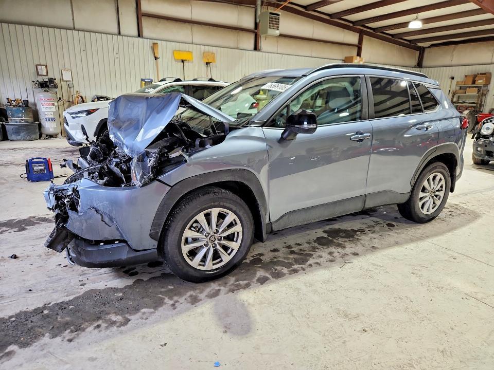 2025 Toyota Corolla Cross le