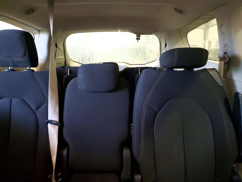 2017 Chrysler Pacifica lx