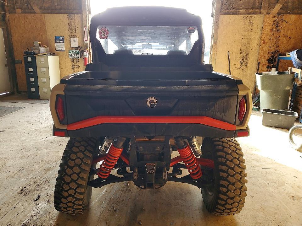 2023 Can-Am Commander max xt 1000r