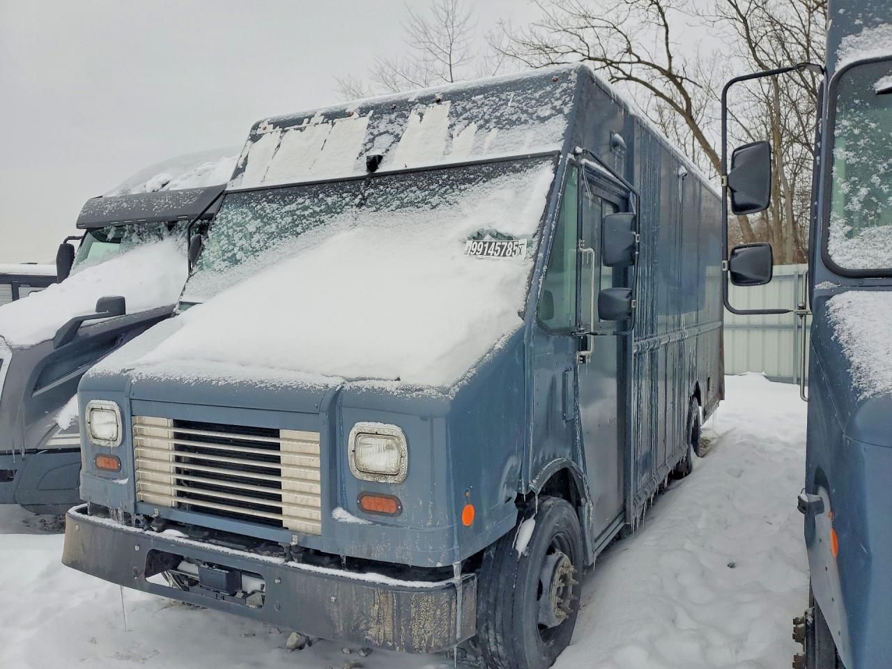 2020 Ford Commercial Chassis Delivery Truck