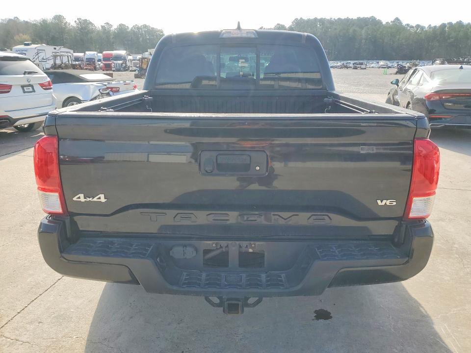 2017 Toyota Tacoma SR V6