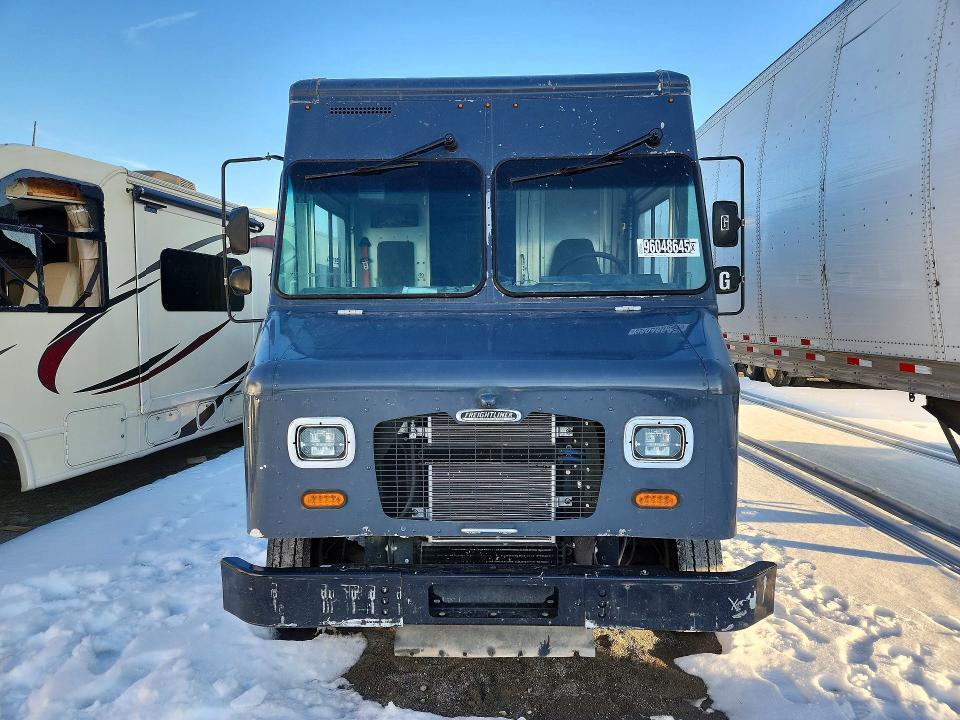 2021 Freightliner Chassis m Line Walk-in van