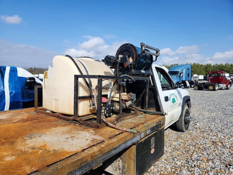 2007 Chevrolet Silverado Flatbed Truck