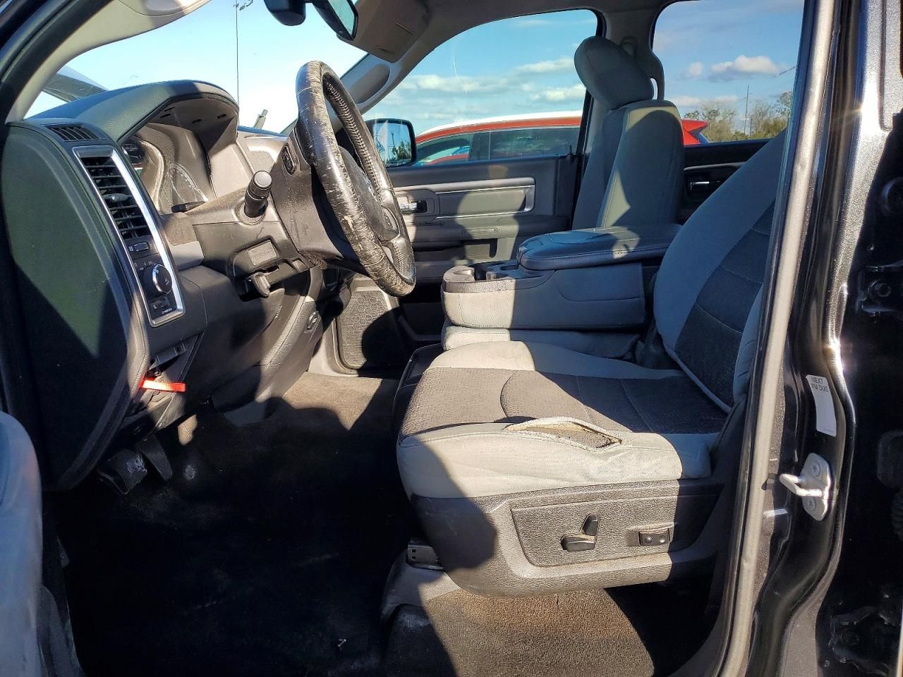 2017 Dodge Ram 1500 slt