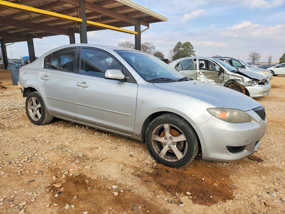 2005 Mazda 3 I