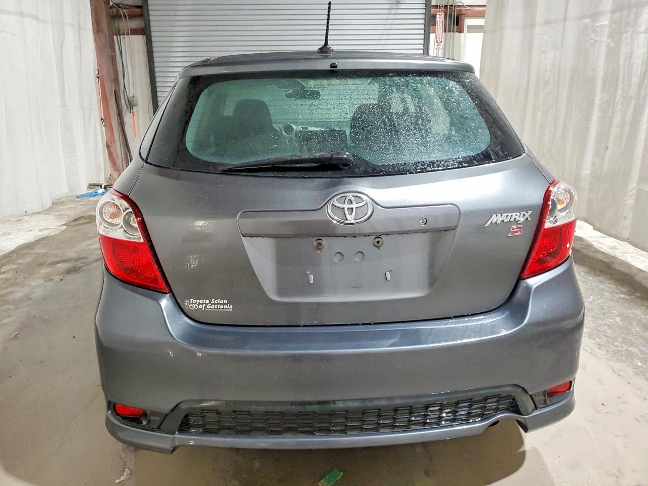 2013 Toyota Matrix l