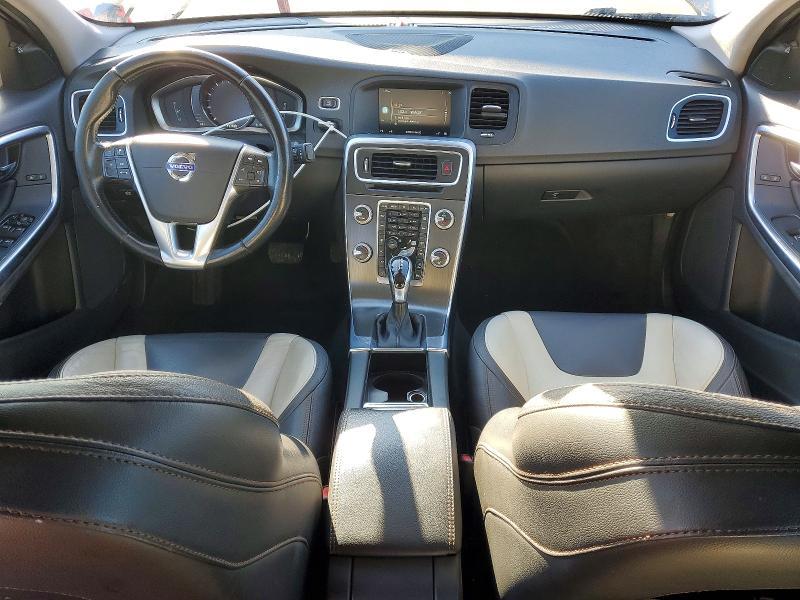2016 Volvo S60 Cross Country T5