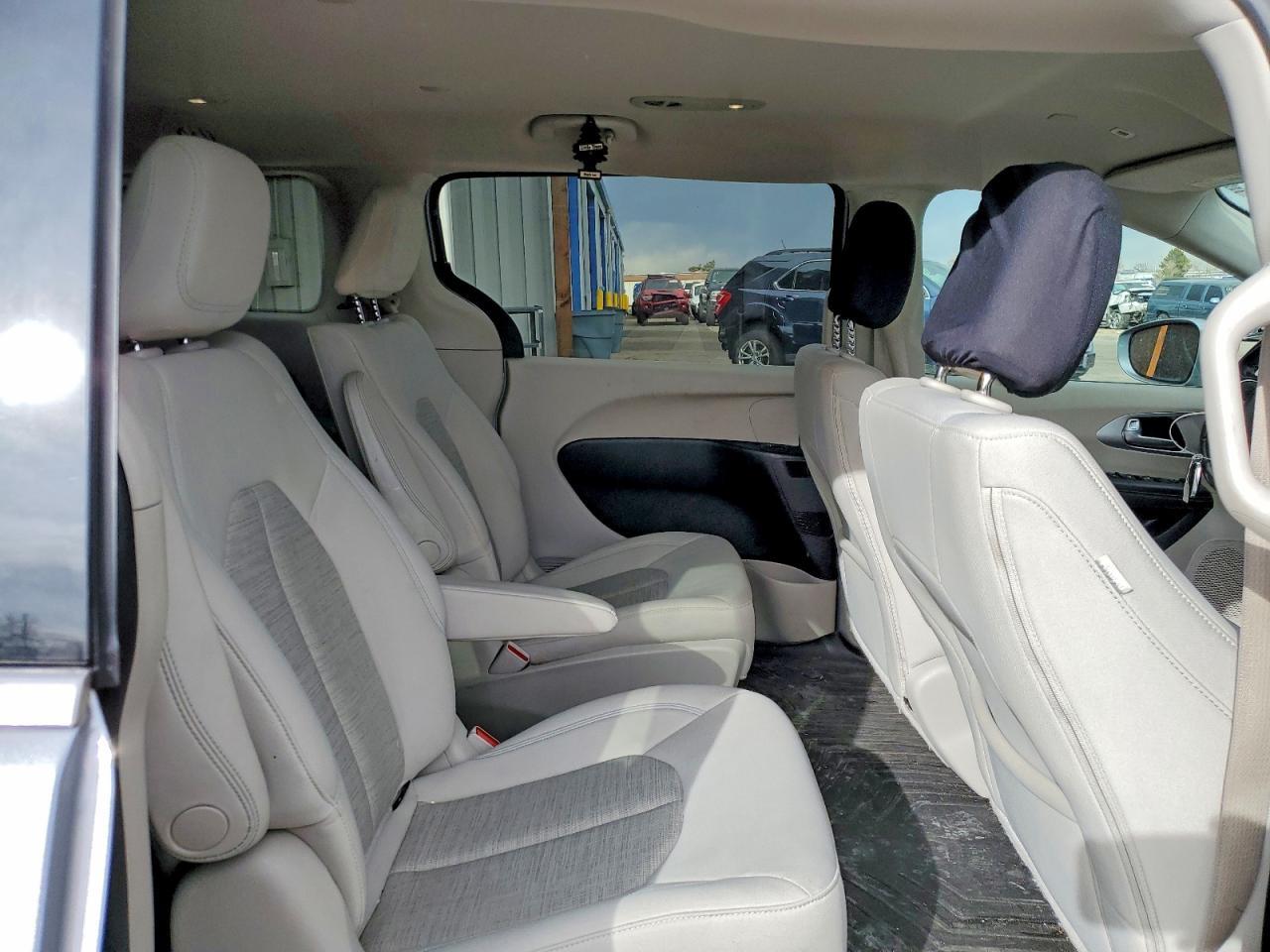 2019 Chrysler Pacifica Hybrid Touring Plus