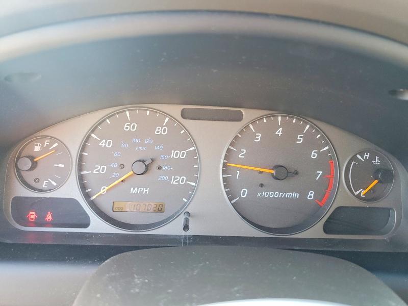 2000 Nissan Sentra xe