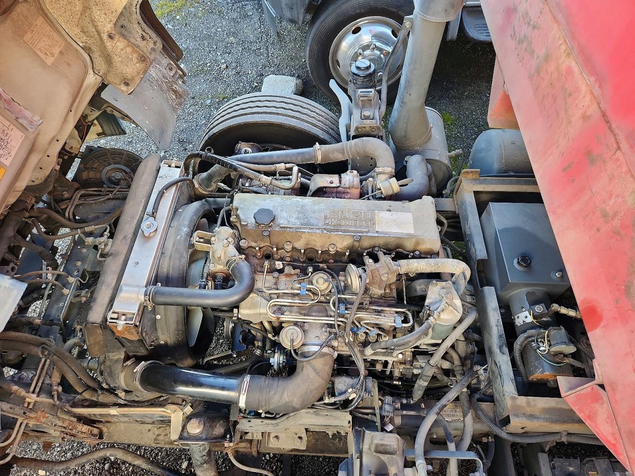 1999 Isuzu NQR Dump Truck