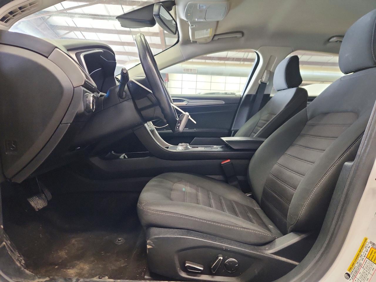 2020 Ford Fusion se