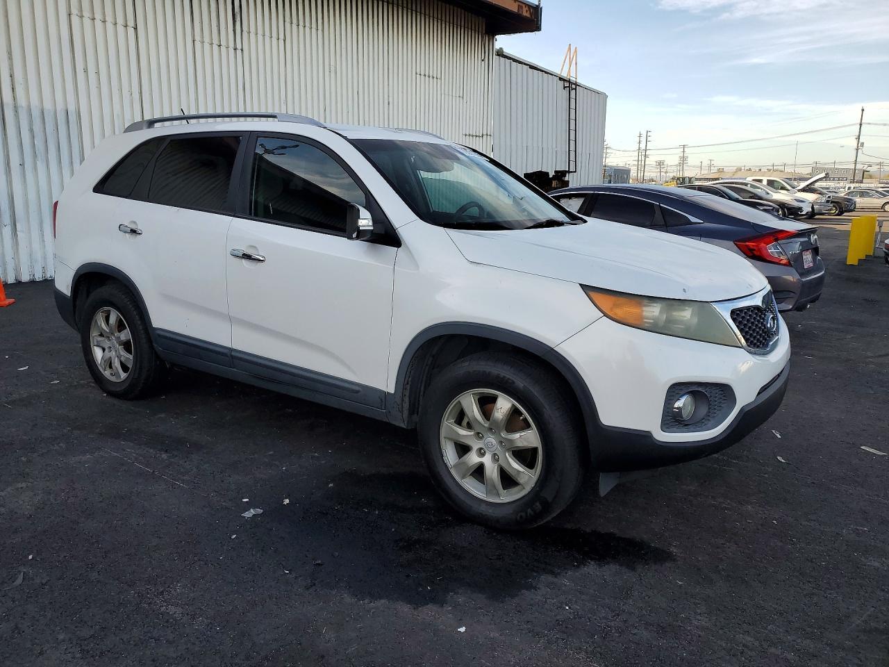 2011 KIA Sorento lx