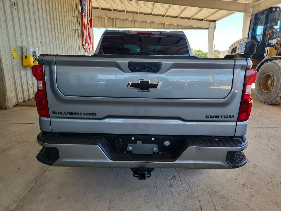 2024 Chevrolet Silverado K1500 Custom