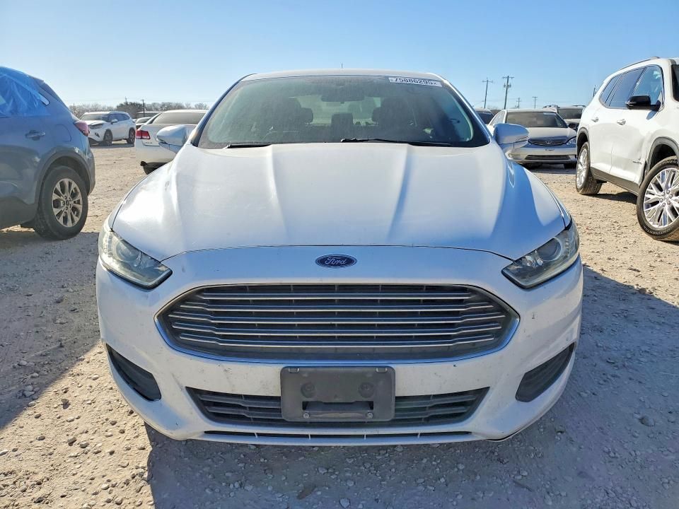 2015 Ford Fusion se