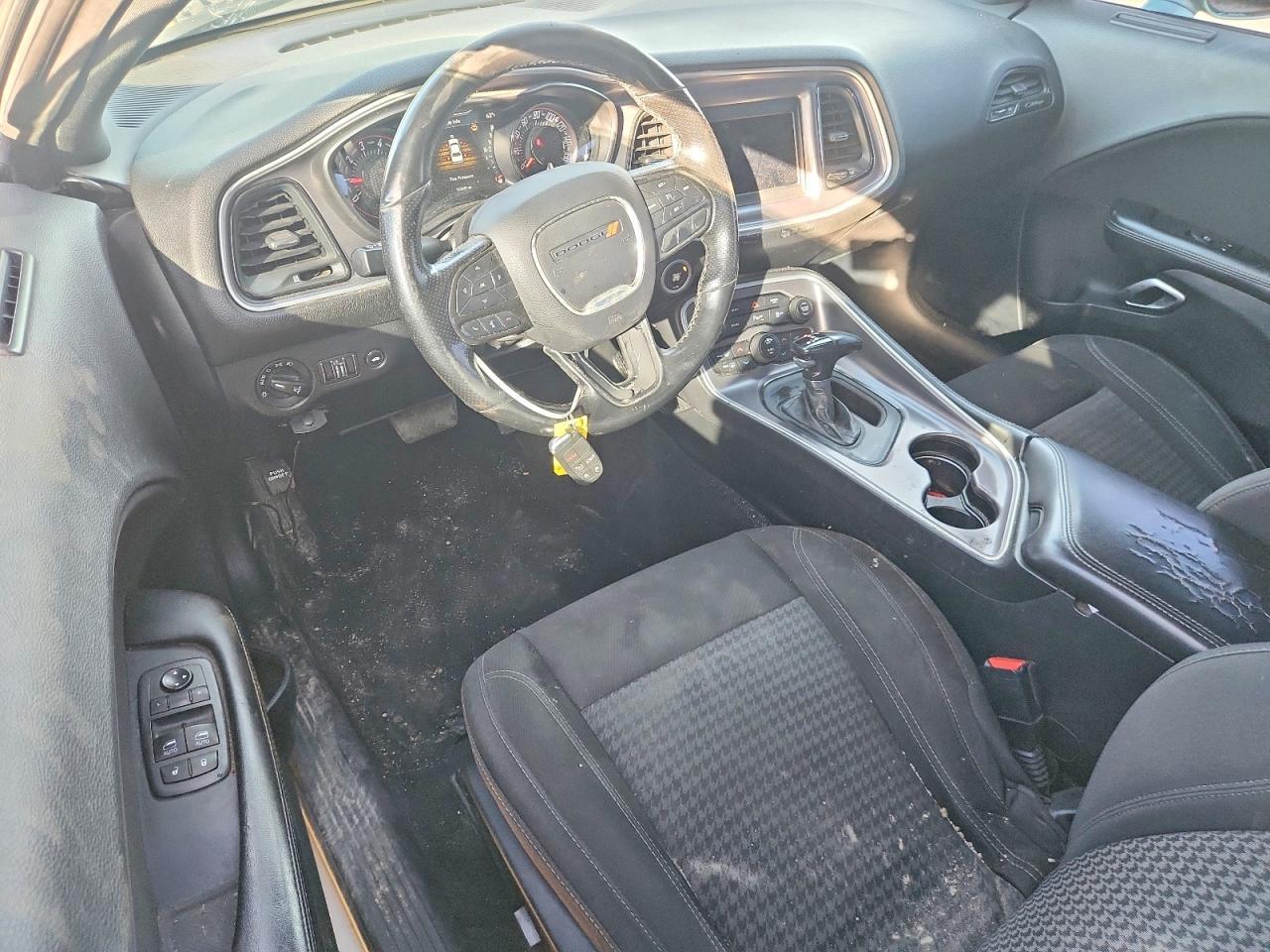 2020 Dodge Challenger sxt