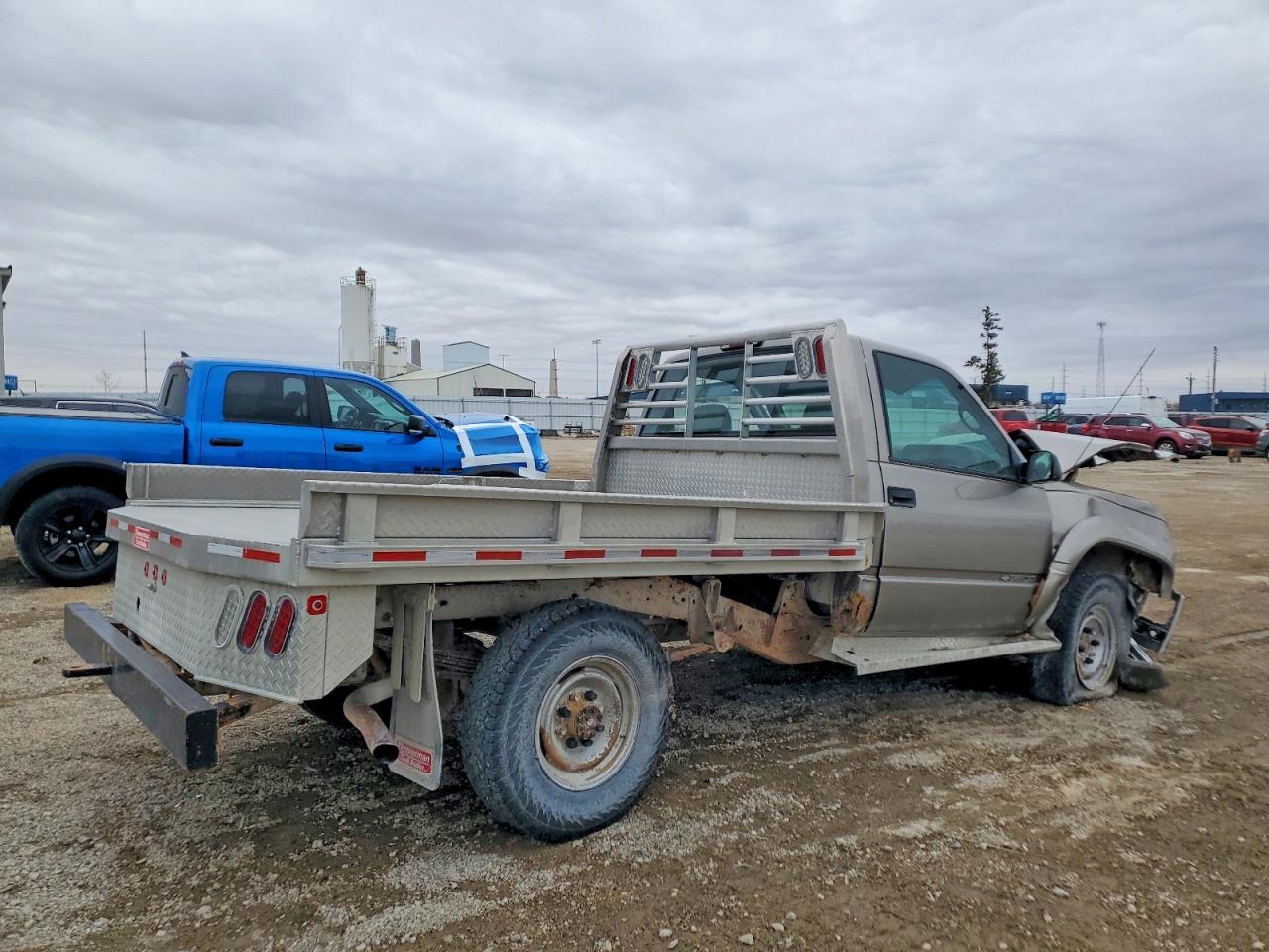 2000 Chevrolet GMT-400 Flatbed Truck