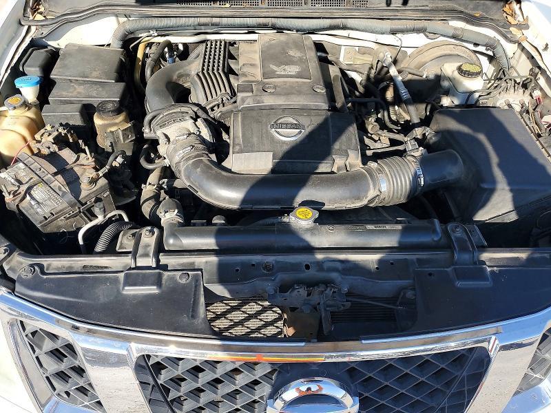 2010 Nissan Pathfinder s