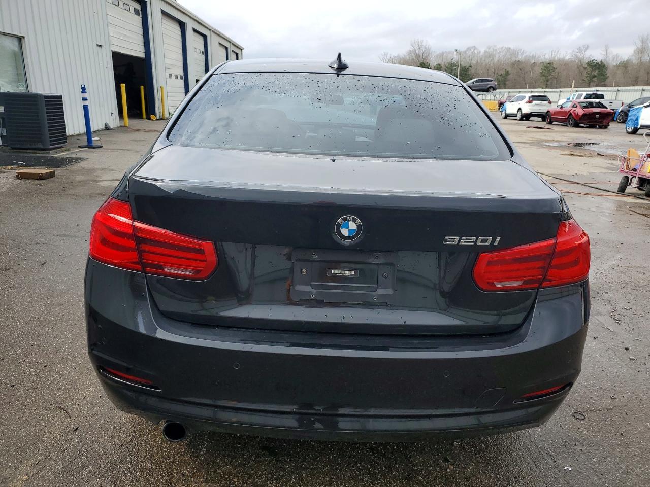 2017 BMW 320 i