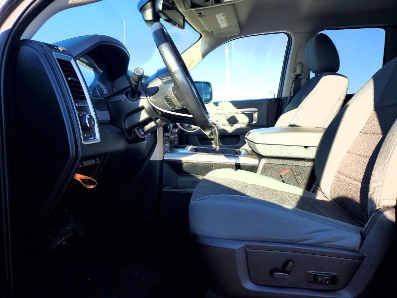 2015 Dodge Ram 1500 slt