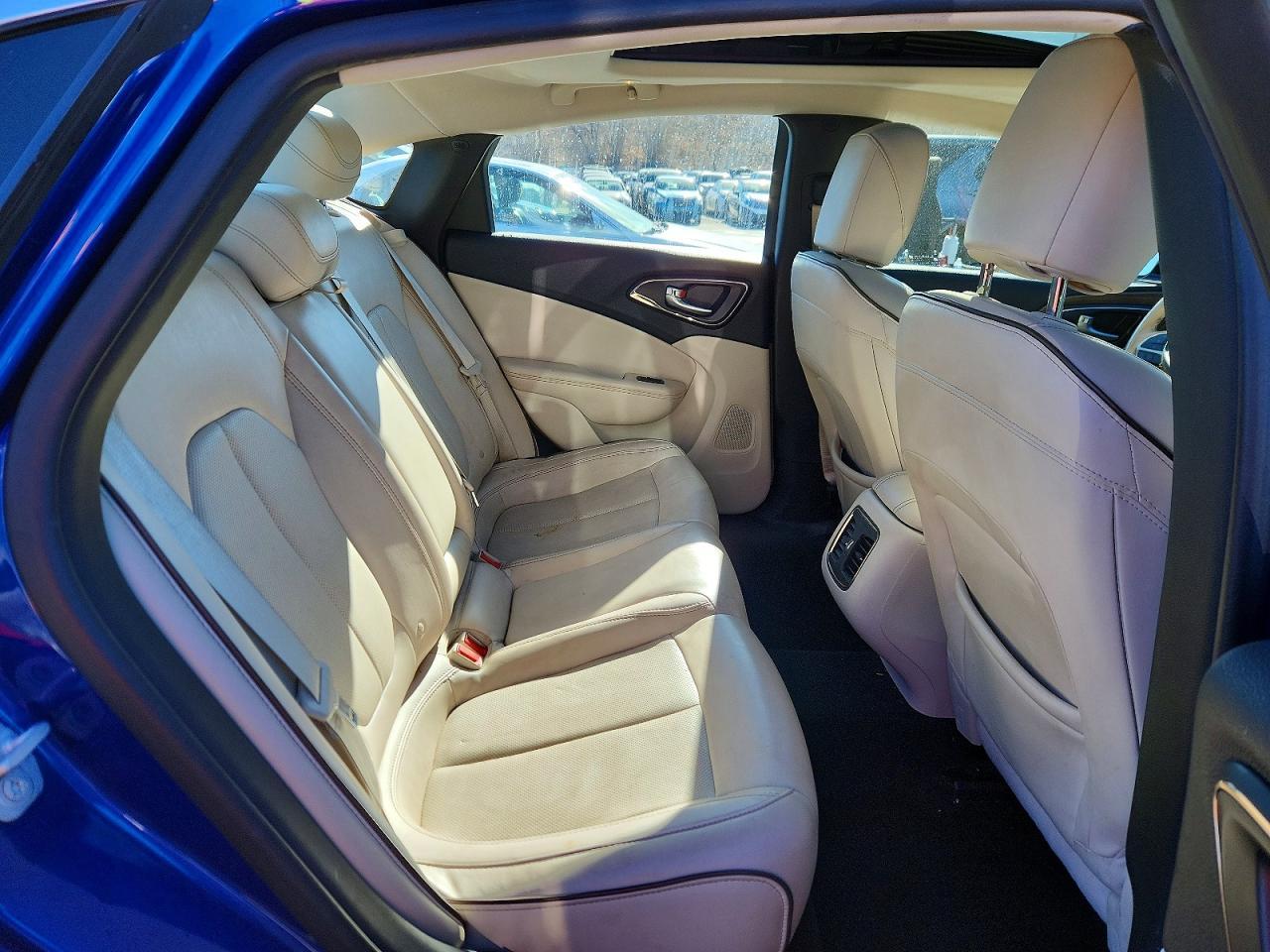2015 Chrysler 200 c