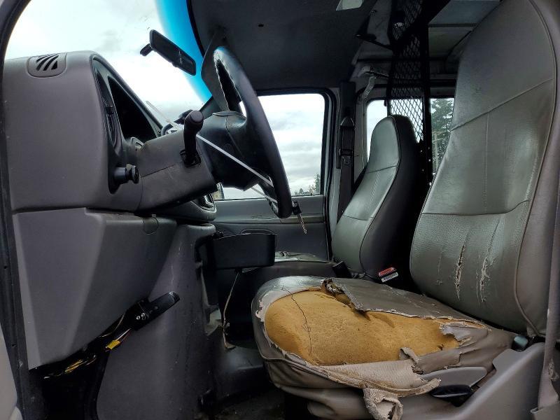 1999 Ford E250 Utility / Service van