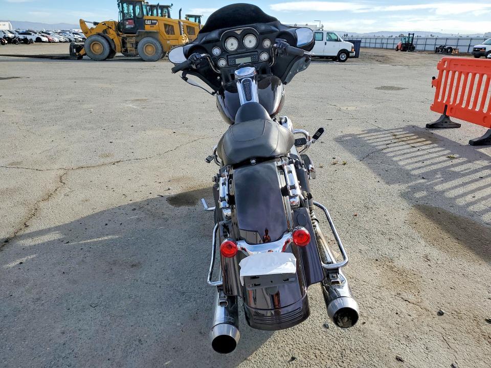 2011 Harley-Davidson Flhx