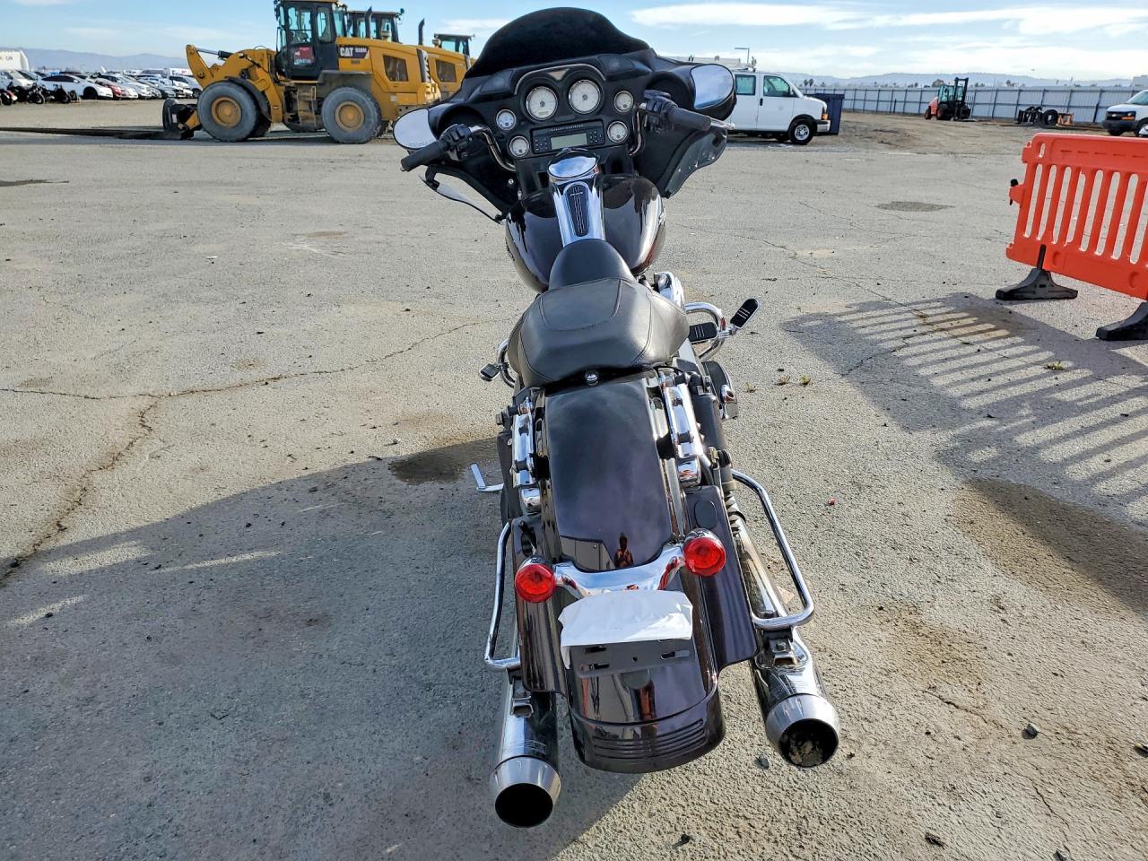 2011 Harley-Davidson Flhx