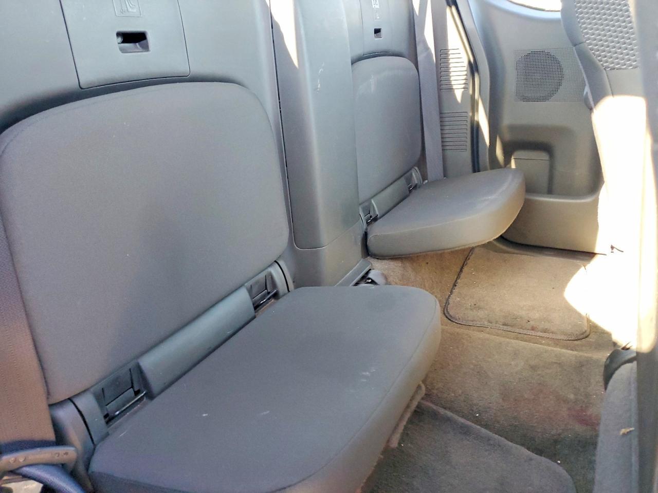 2014 Nissan Frontier sv