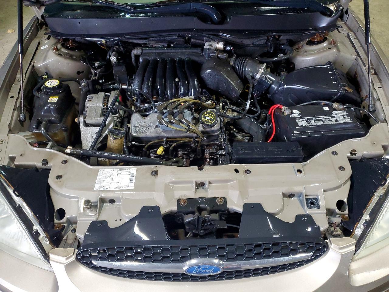 2003 Ford Taurus se