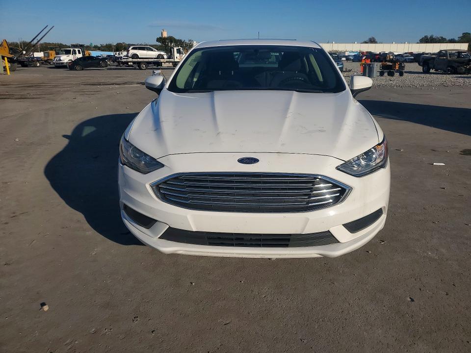 2018 Ford Fusion se Hybrid