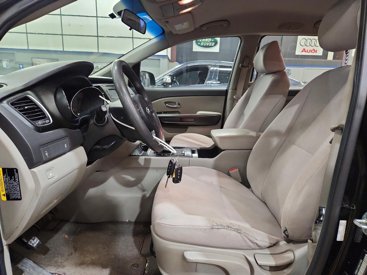 2016 KIA Sedona l