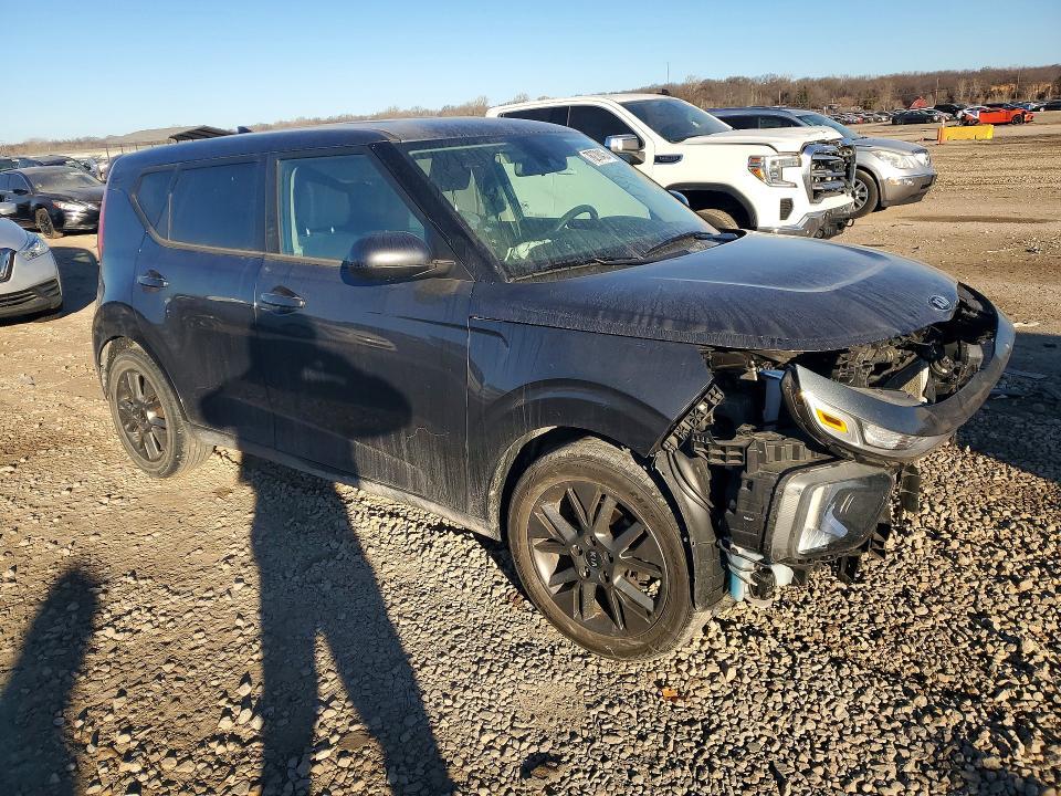 2021 KIA Soul lx