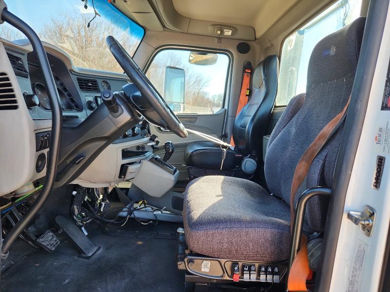 2018 Peterbilt 579 Semi Truck