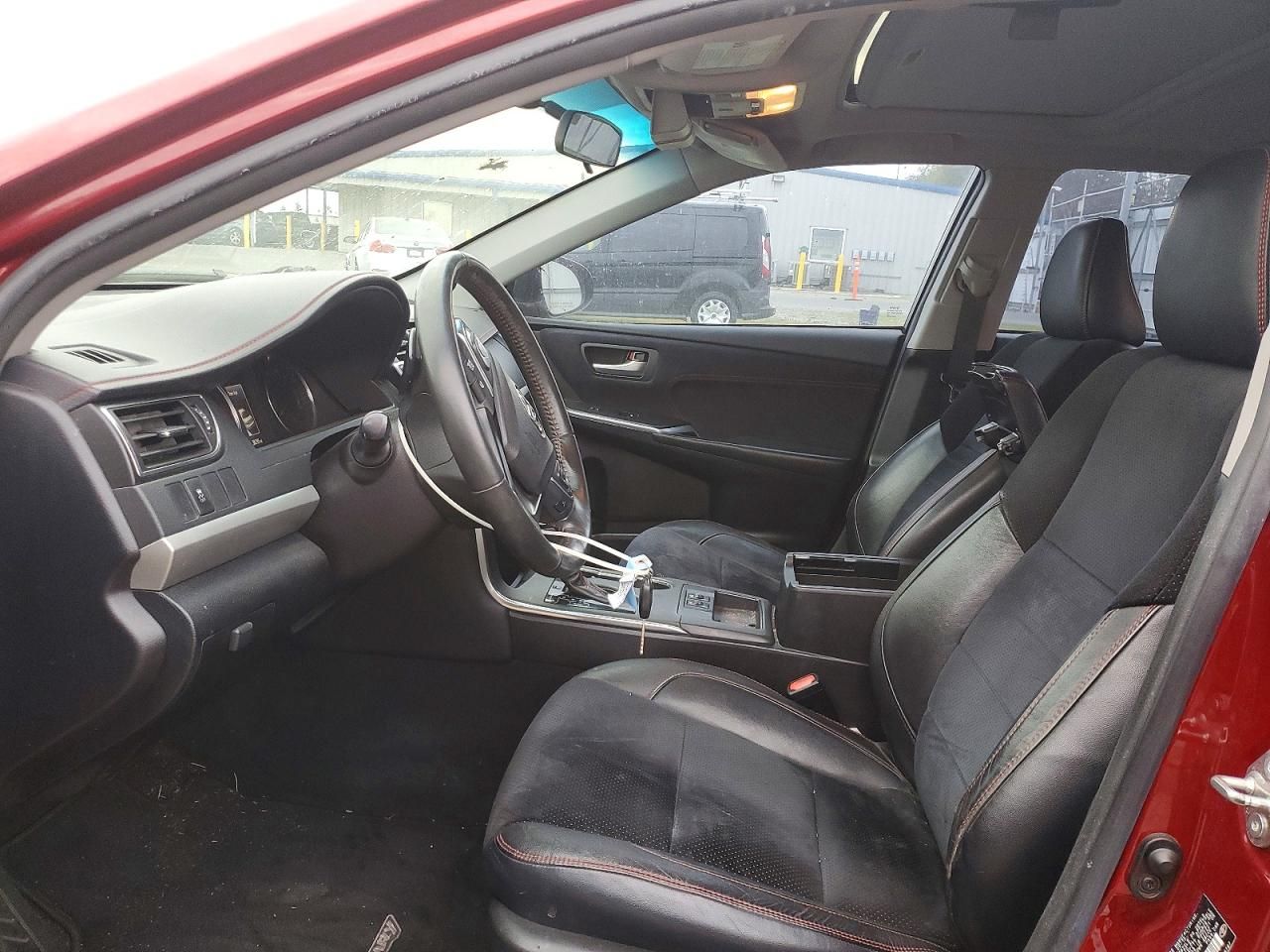 2016 Toyota Camry le