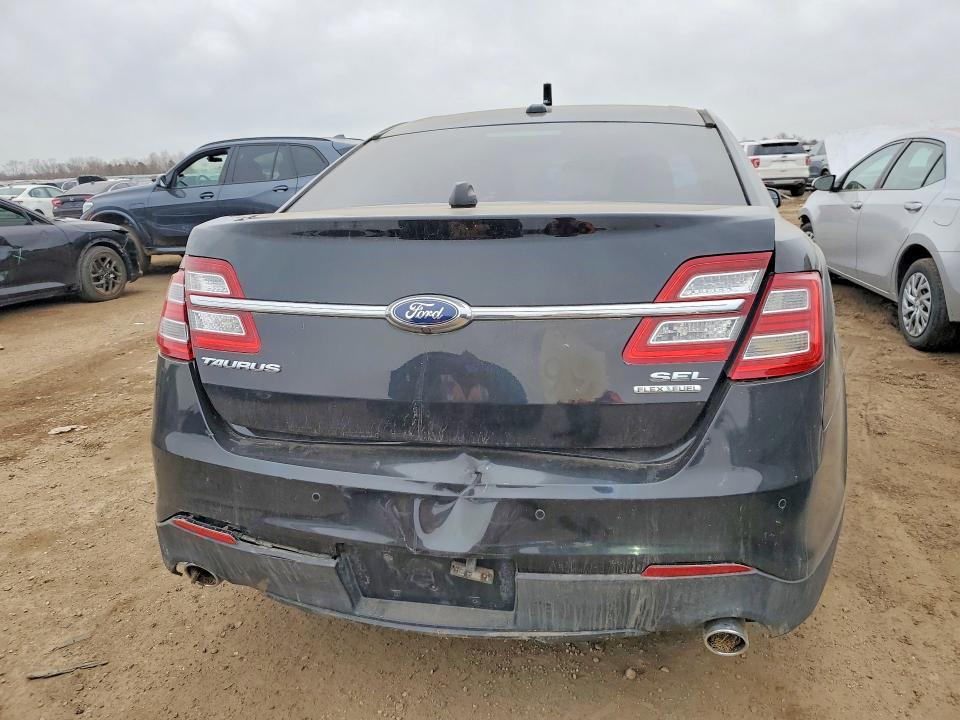 2014 Ford Taurus sel