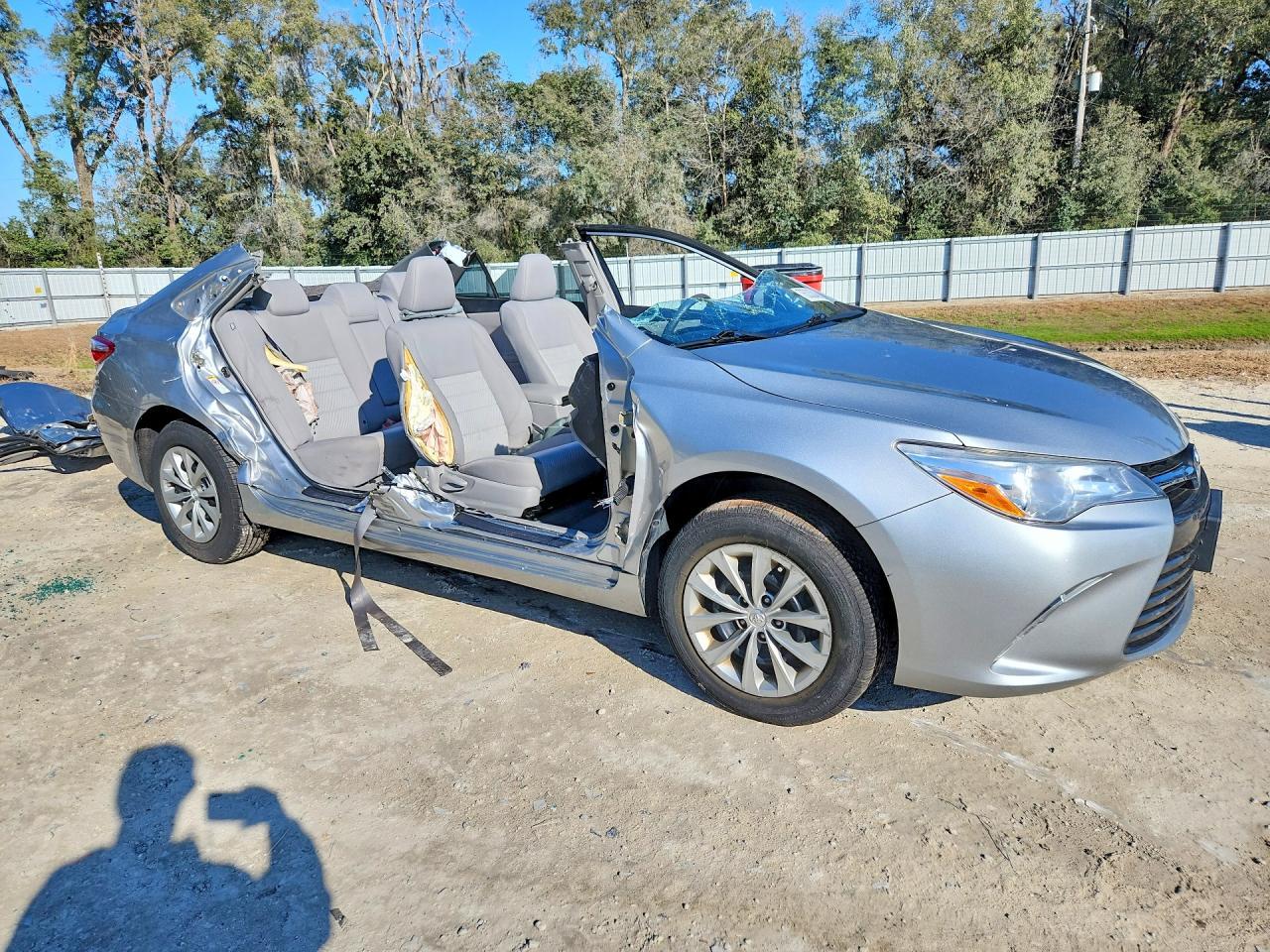 2017 Toyota Camry le