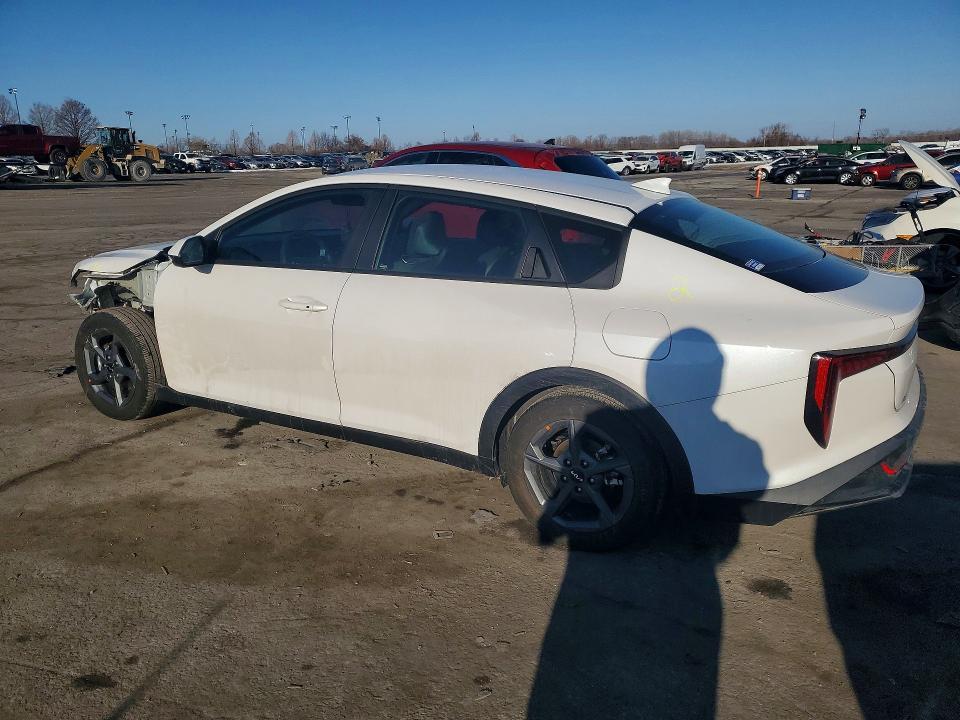 2025 KIA K4 lxs
