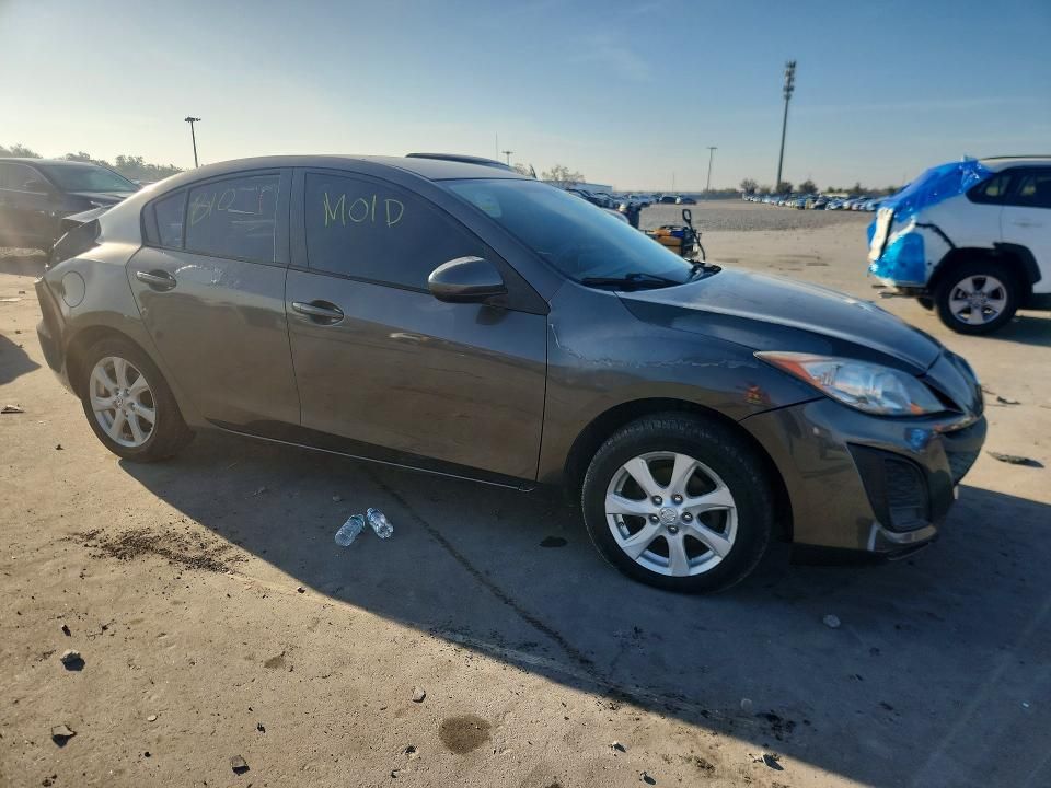 2011 Mazda 3 I