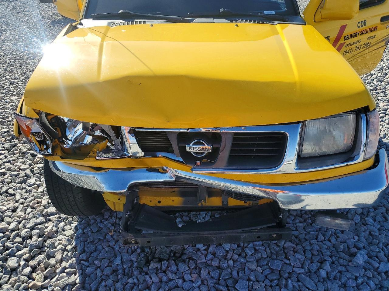 2000 Nissan Frontier XE