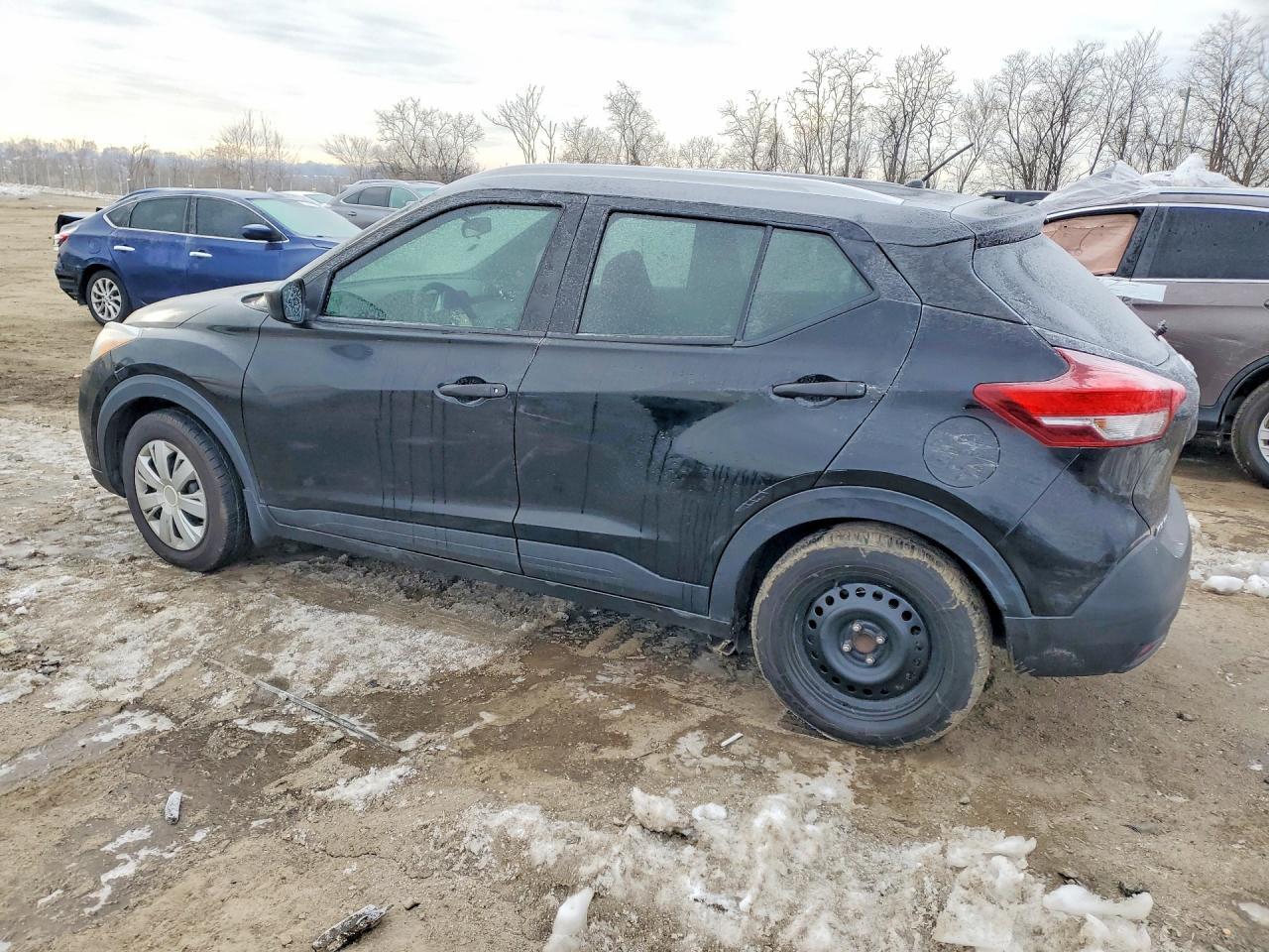 2019 Nissan Kicks s