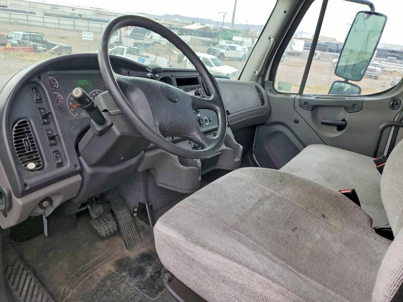 2018 Freigliner 2018 Freightliner Business Class M2 BOX Truck