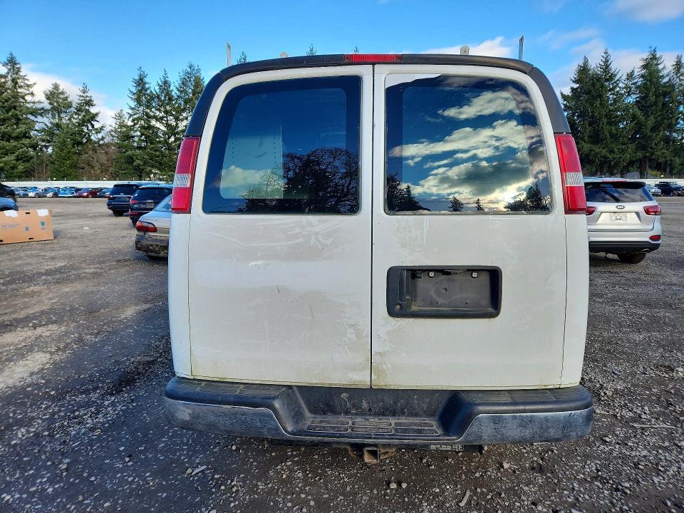 2017 GMC Savana G3500